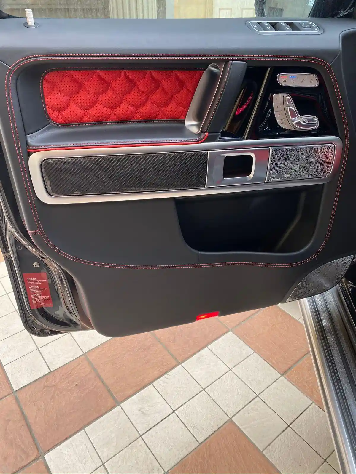 Mercedes-Benz G 500