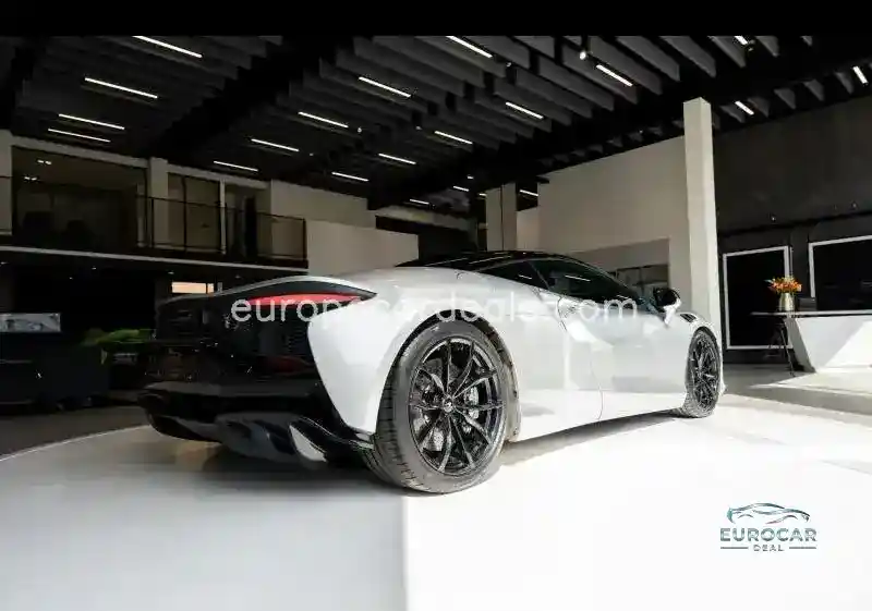 McLaren Artura