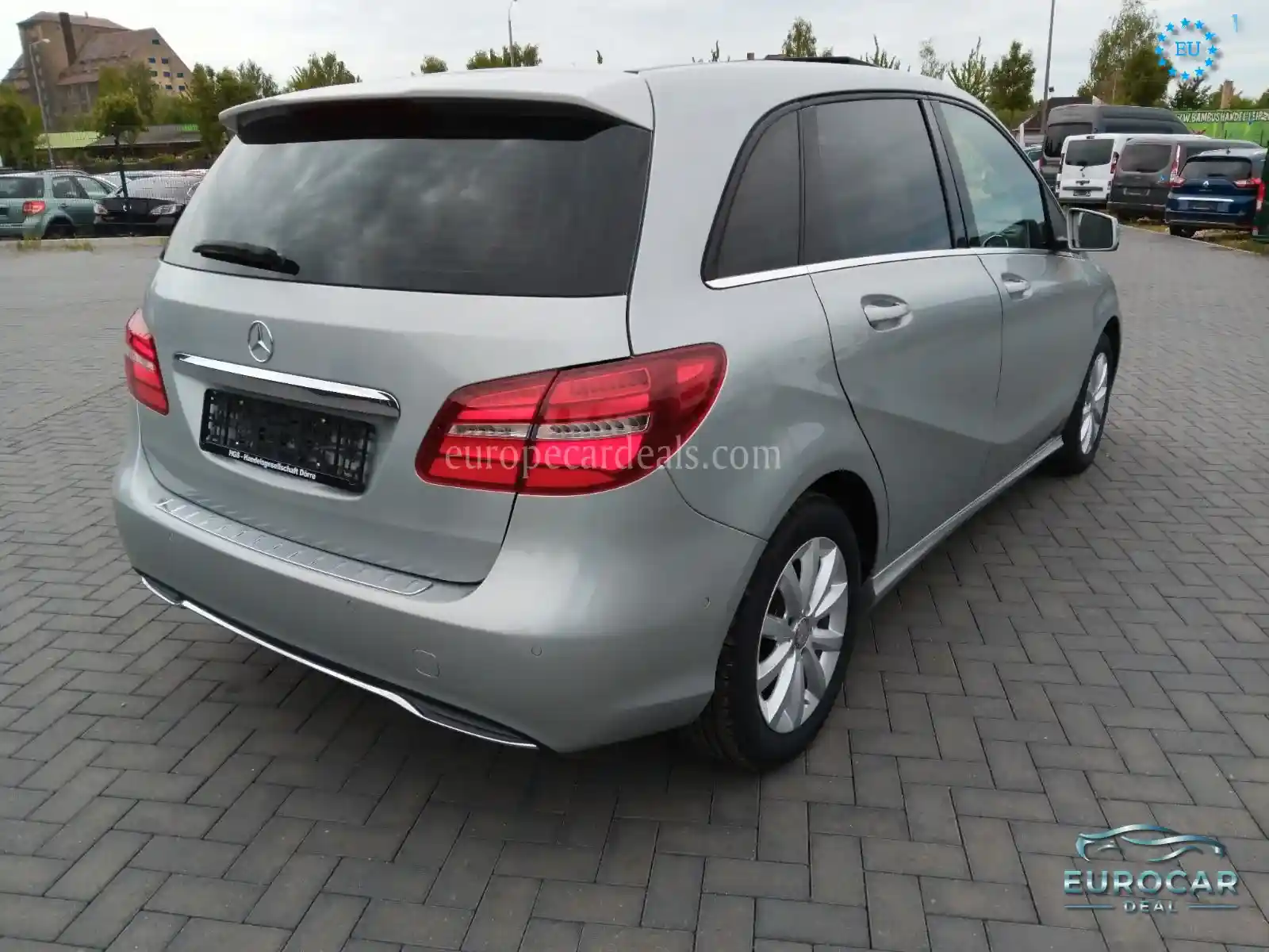 Mercedes-Benz B 180