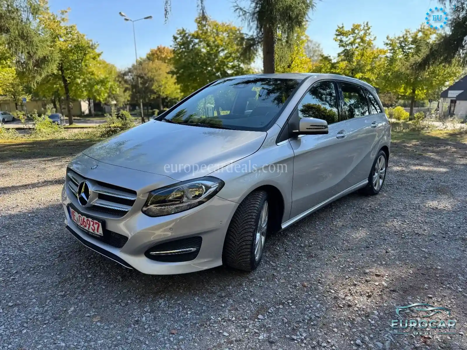 Mercedes-Benz B 180