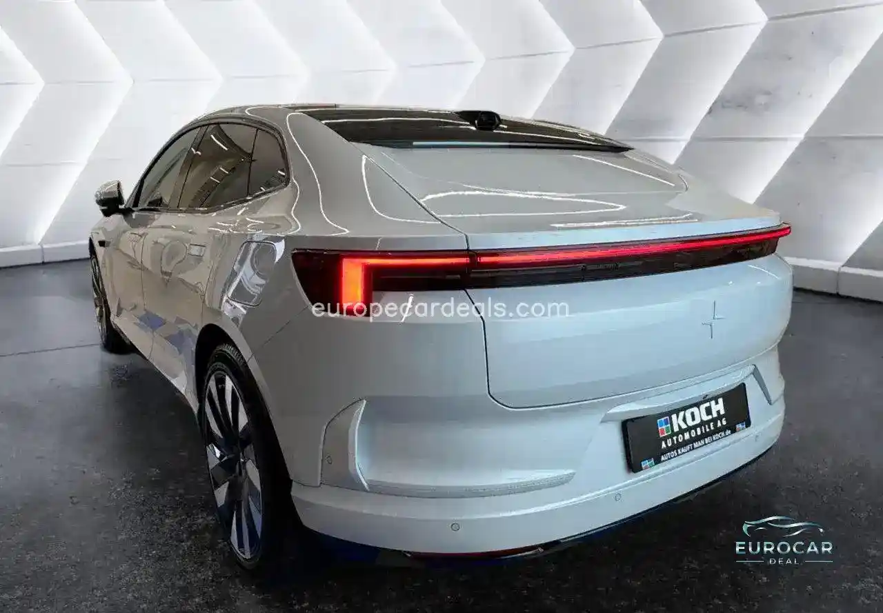 Polestar 4
