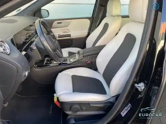 Mercedes-Benz B 160