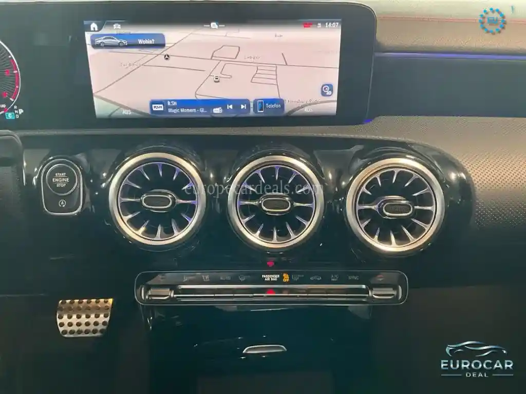 Mercedes-Benz CLA 200