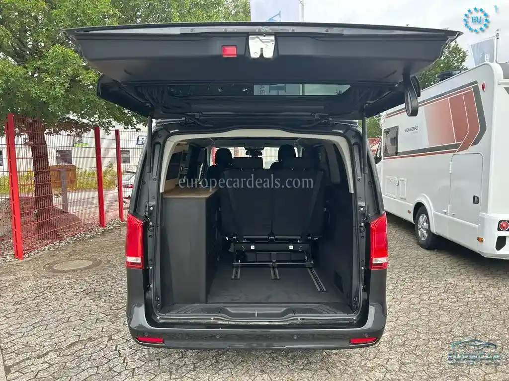 Mercedes-Benz V 250