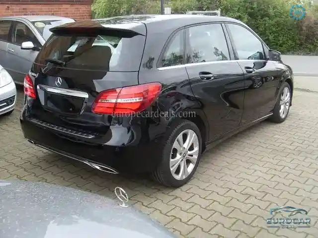 Mercedes-Benz B 200