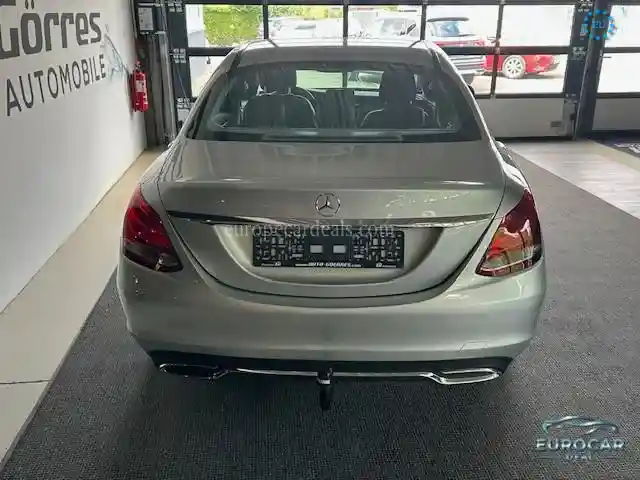 Mercedes-Benz C 180