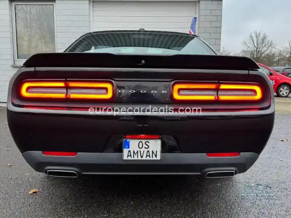 Dodge Challenger