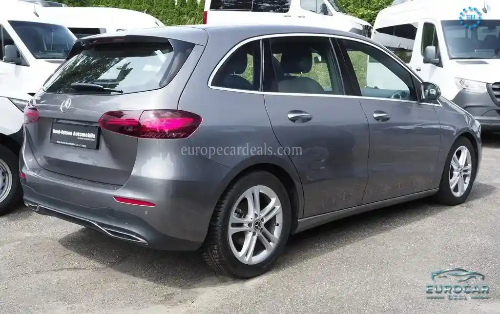 Mercedes-Benz B 200