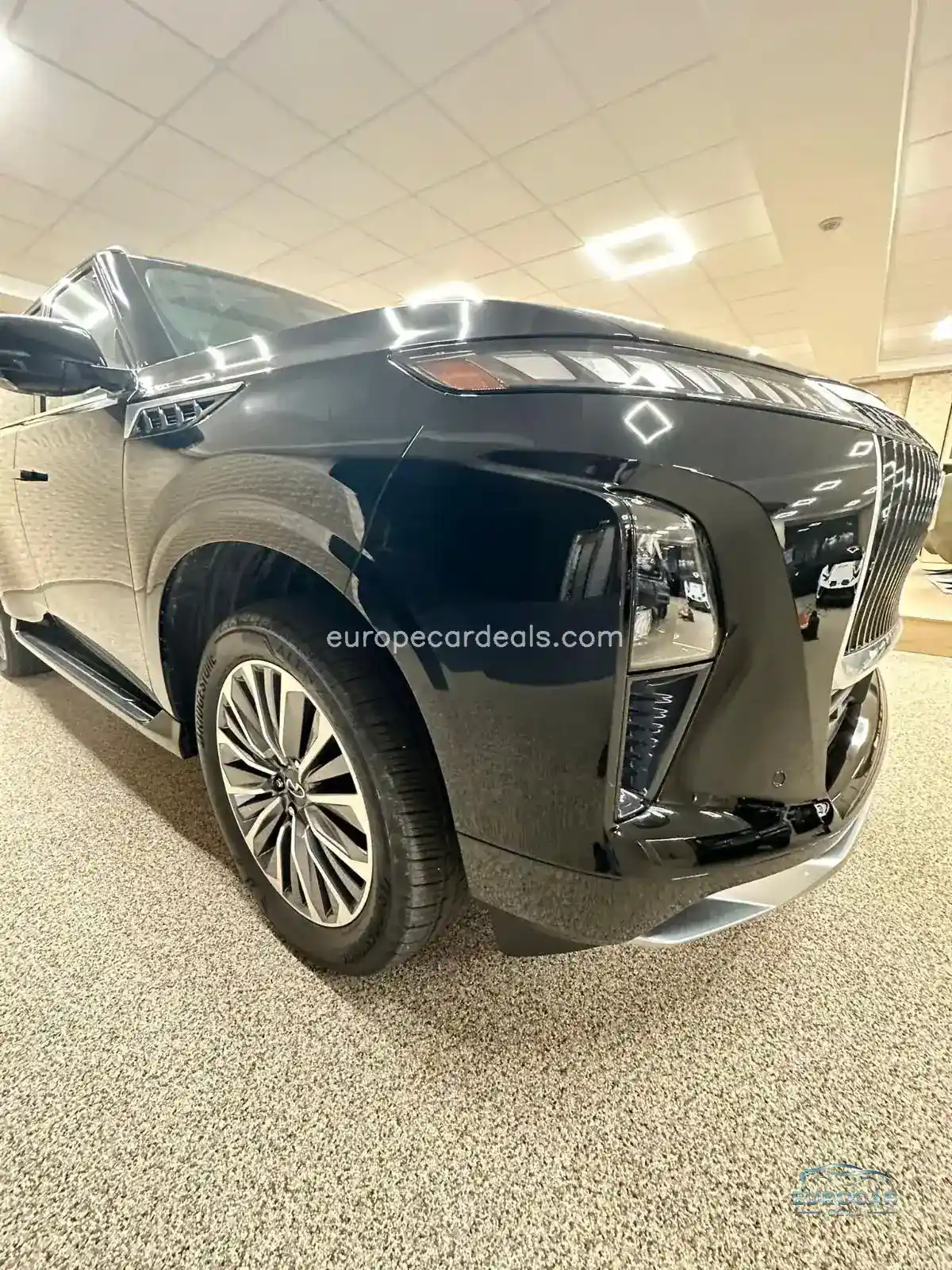 Infiniti QX80
