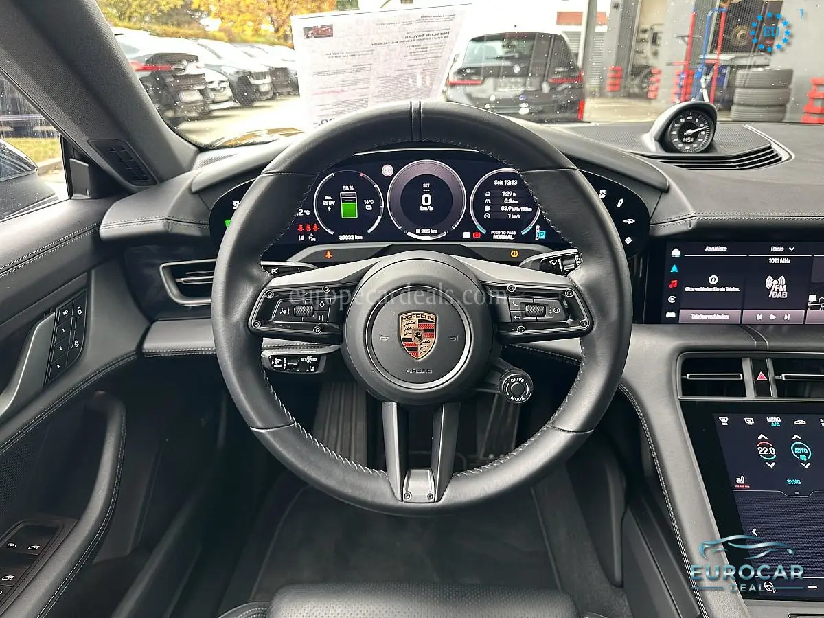 Porsche Taycan