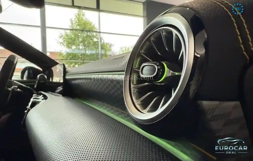 Mercedes-Benz A 45 AMG