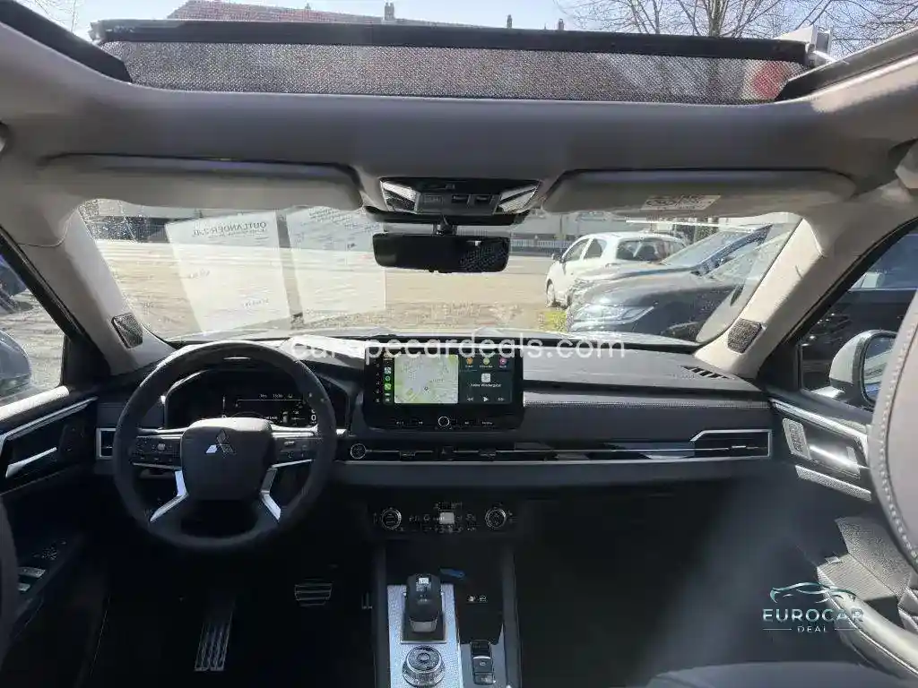 Mitsubishi Plug-in Hybrid Outlander