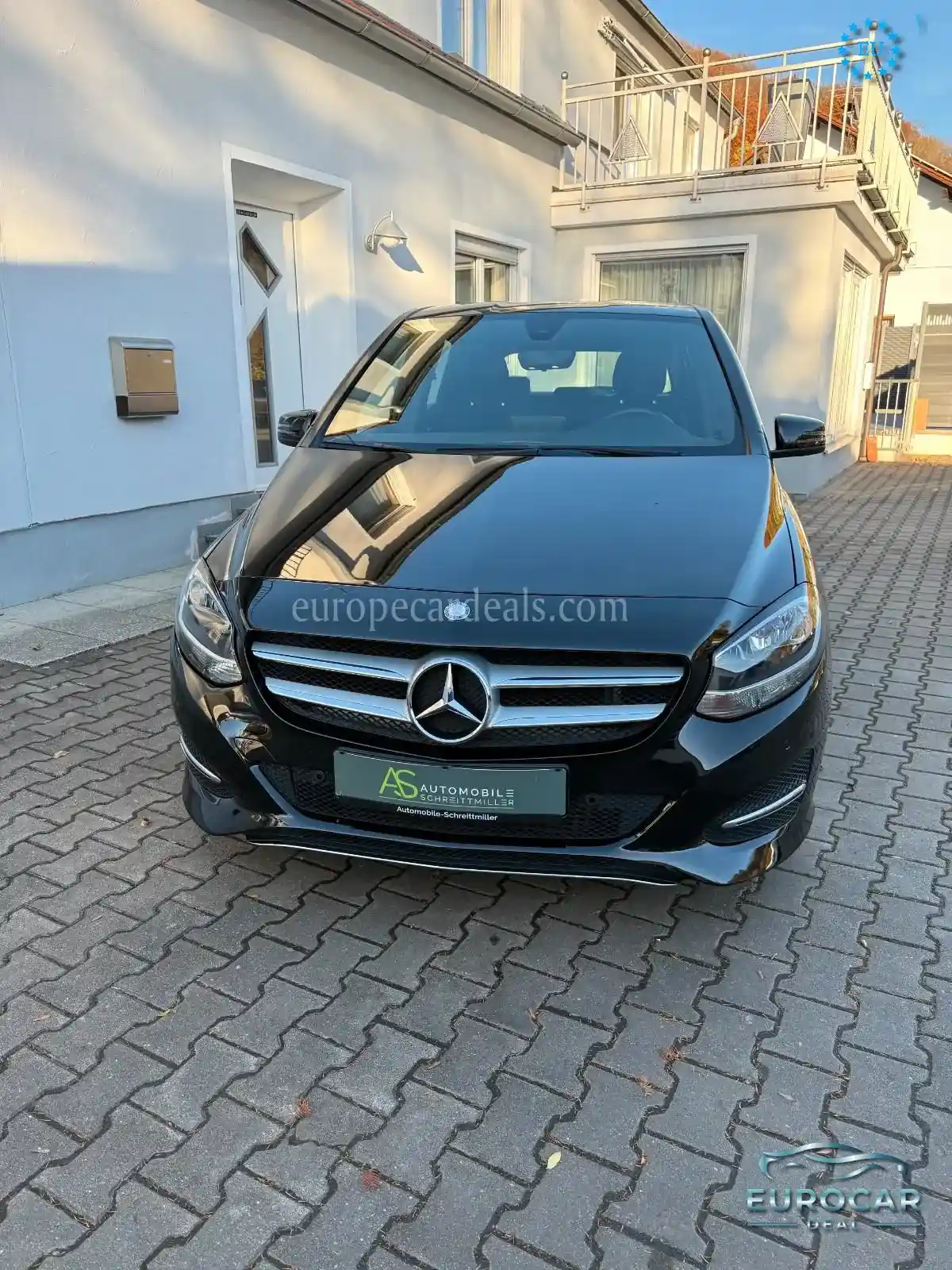 Mercedes-Benz B 180