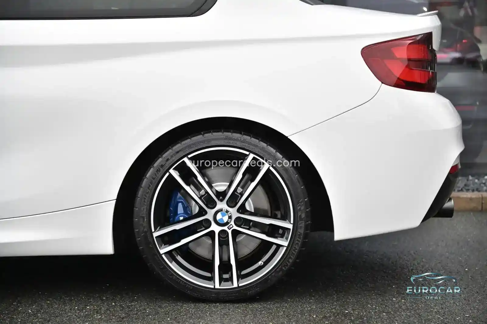 BMW M240i
