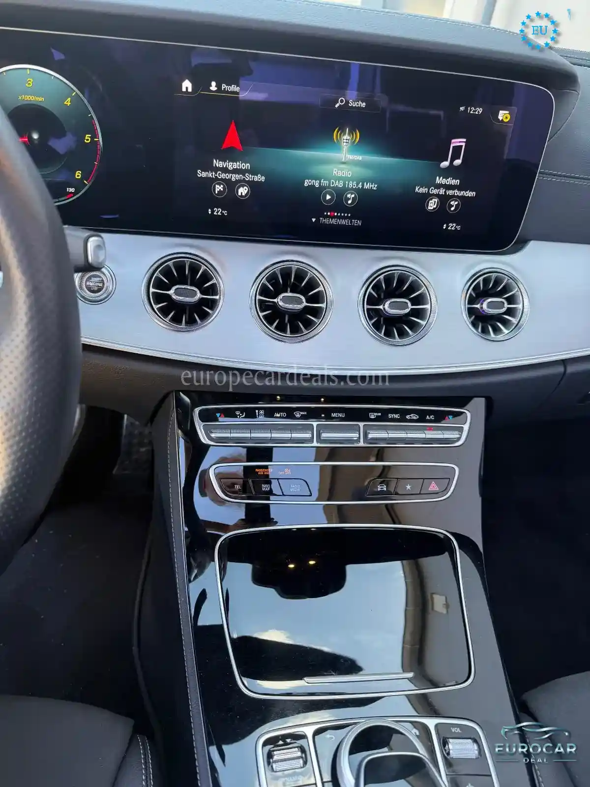 Mercedes-Benz E 220