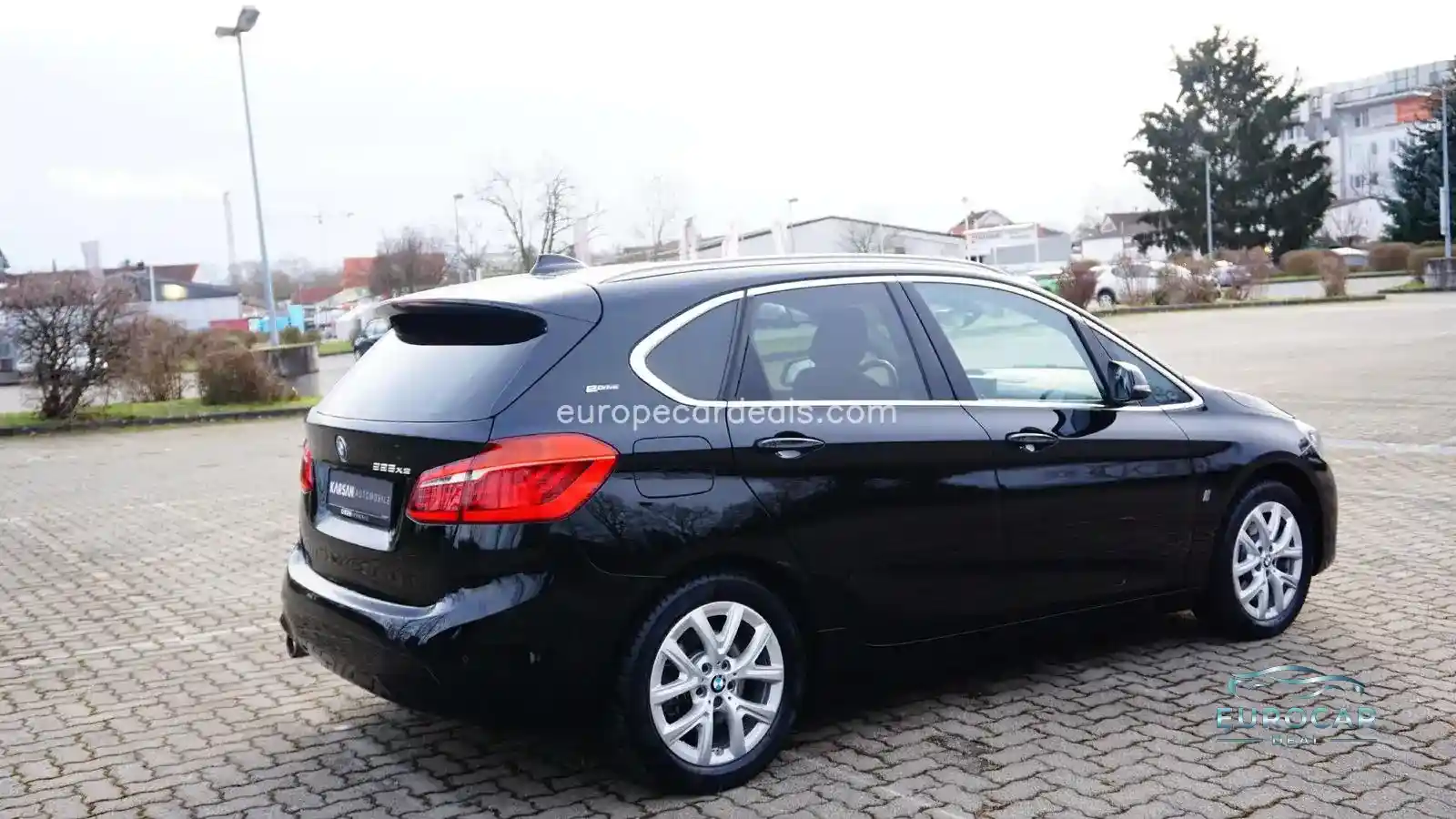 BMW 225