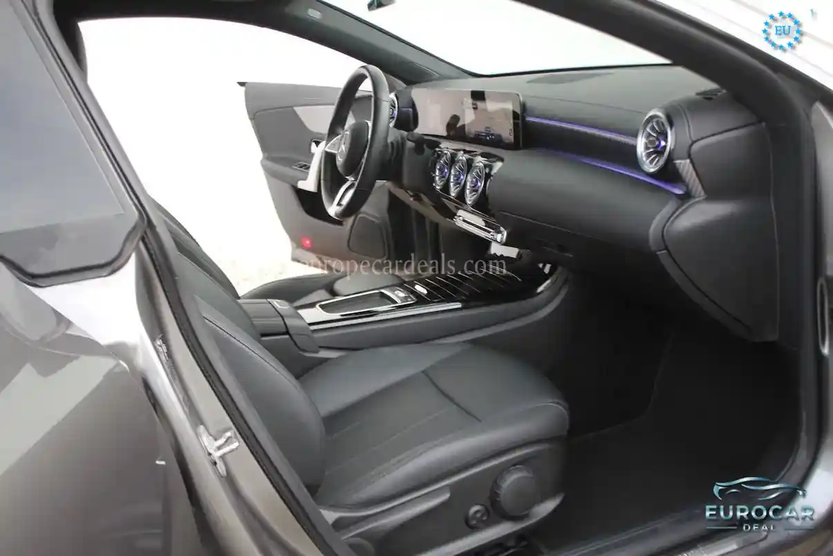 Mercedes-Benz CLA 180