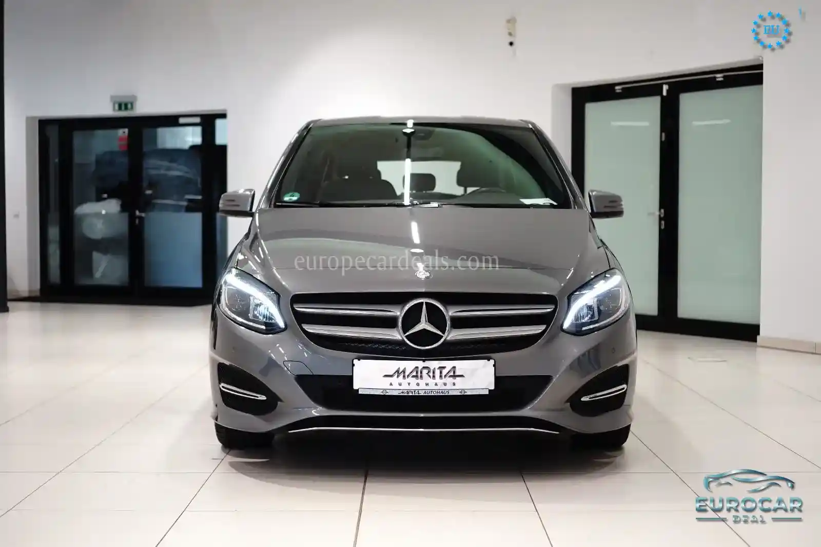 Mercedes-Benz B 180