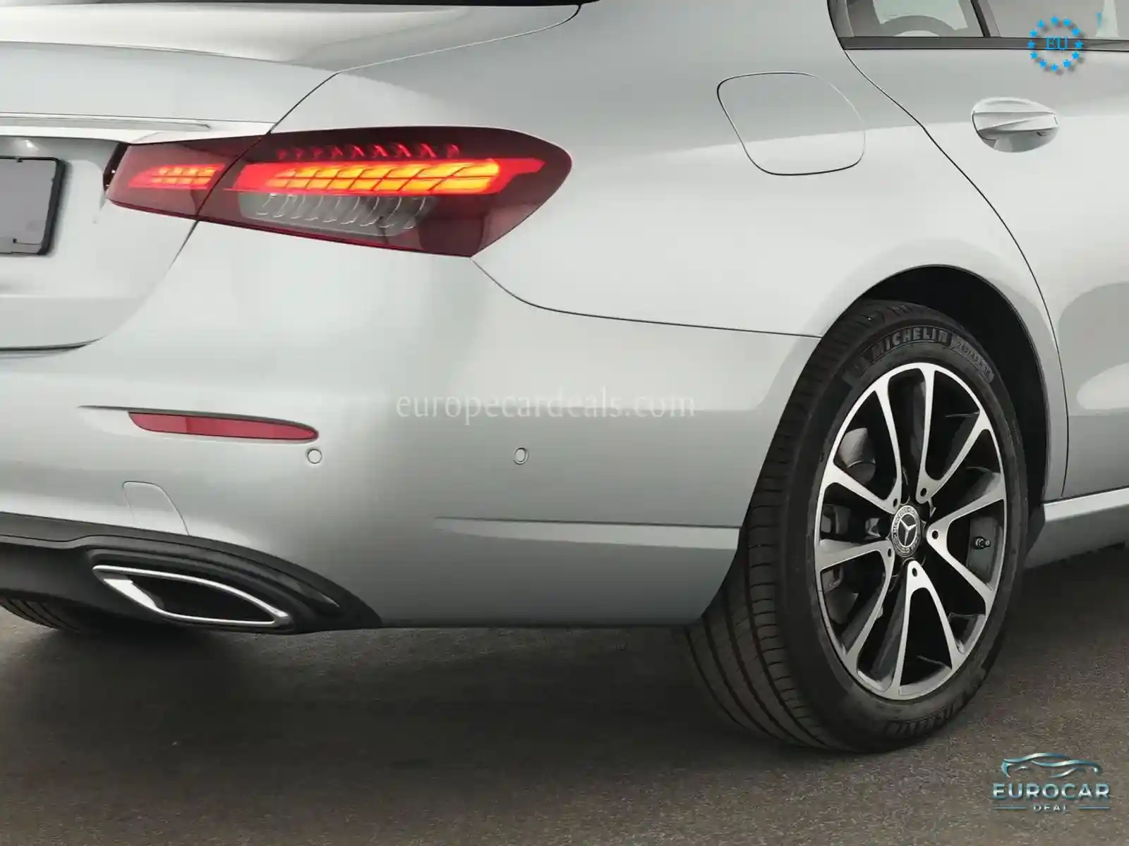 Mercedes-Benz E 200