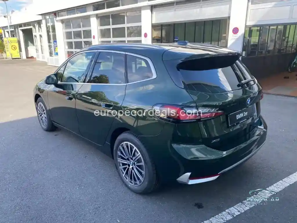 BMW 225