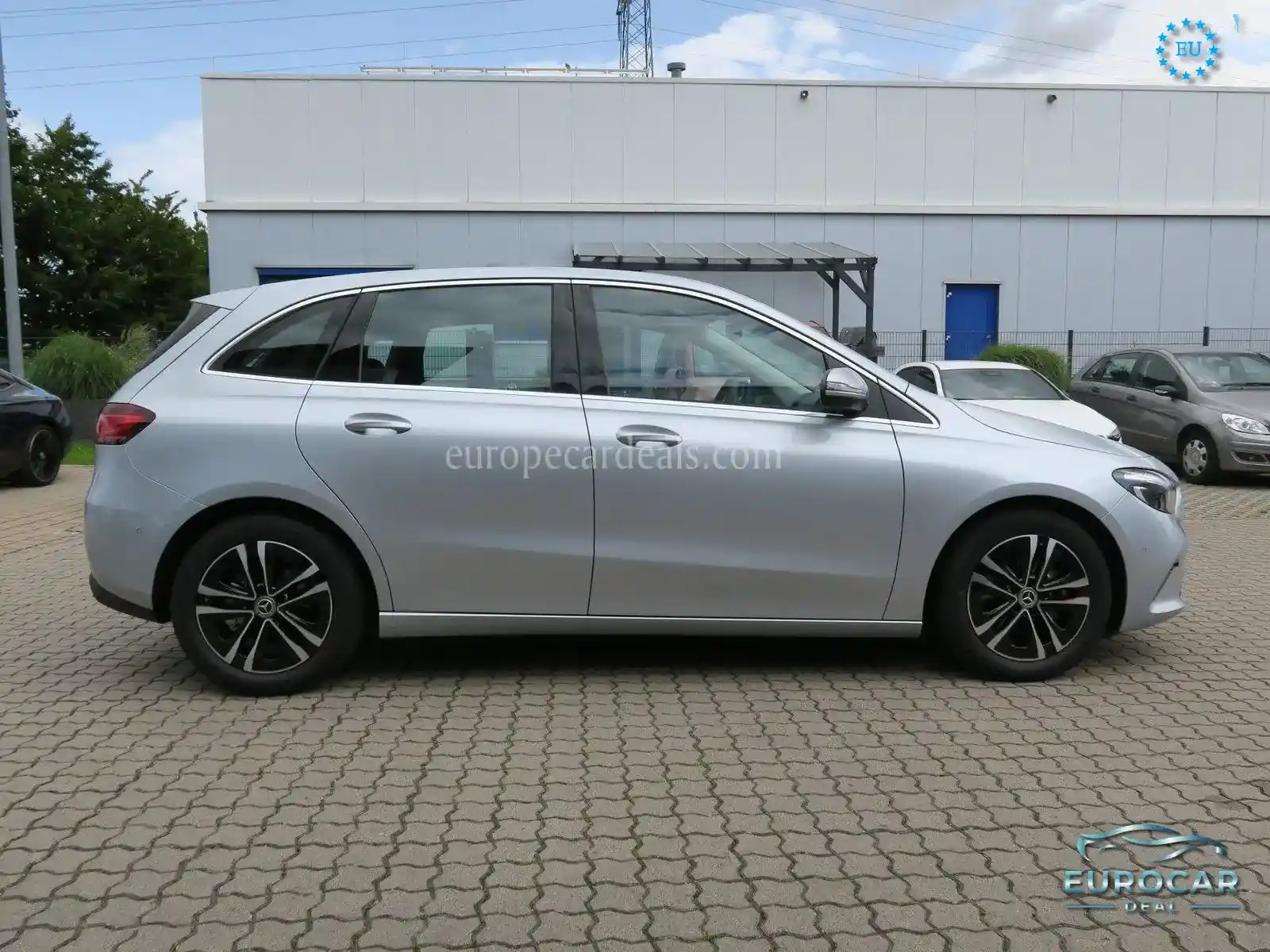 Mercedes-Benz B 180