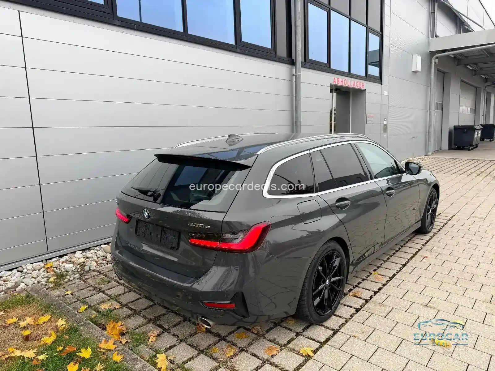 BMW 330