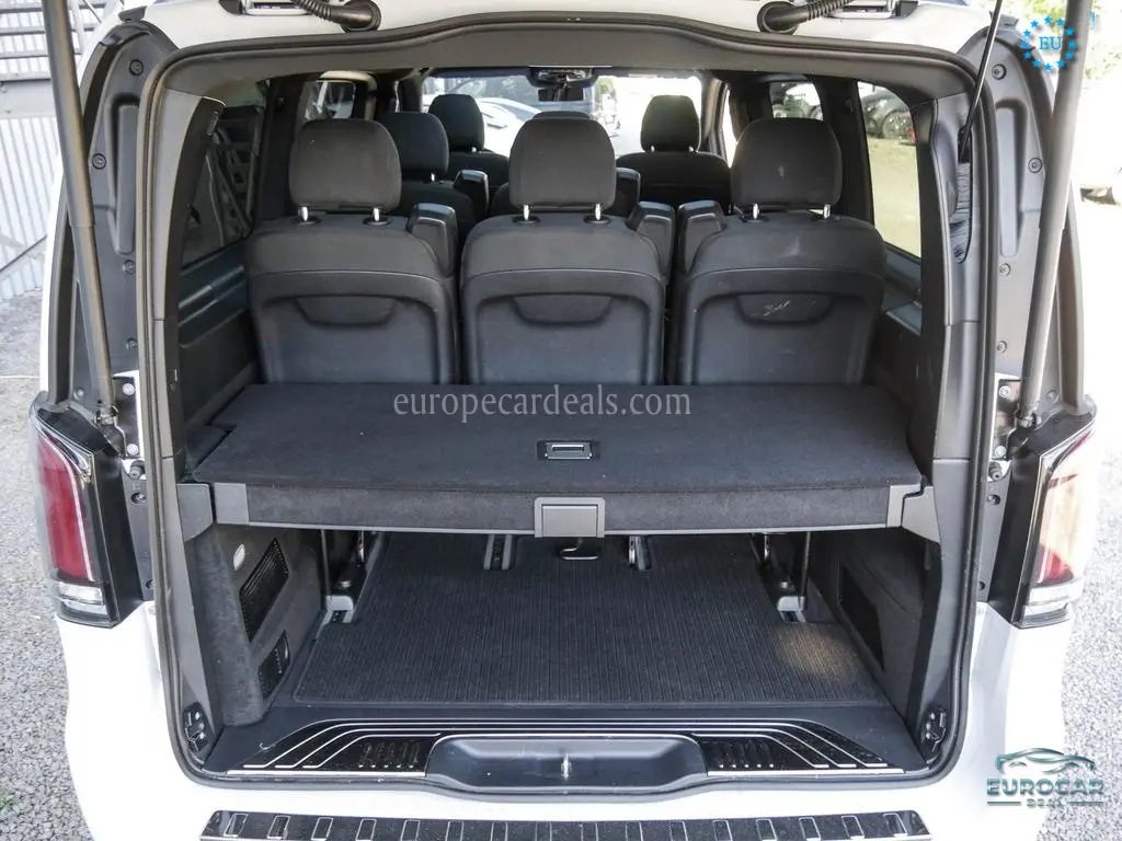 Mercedes-Benz V 220