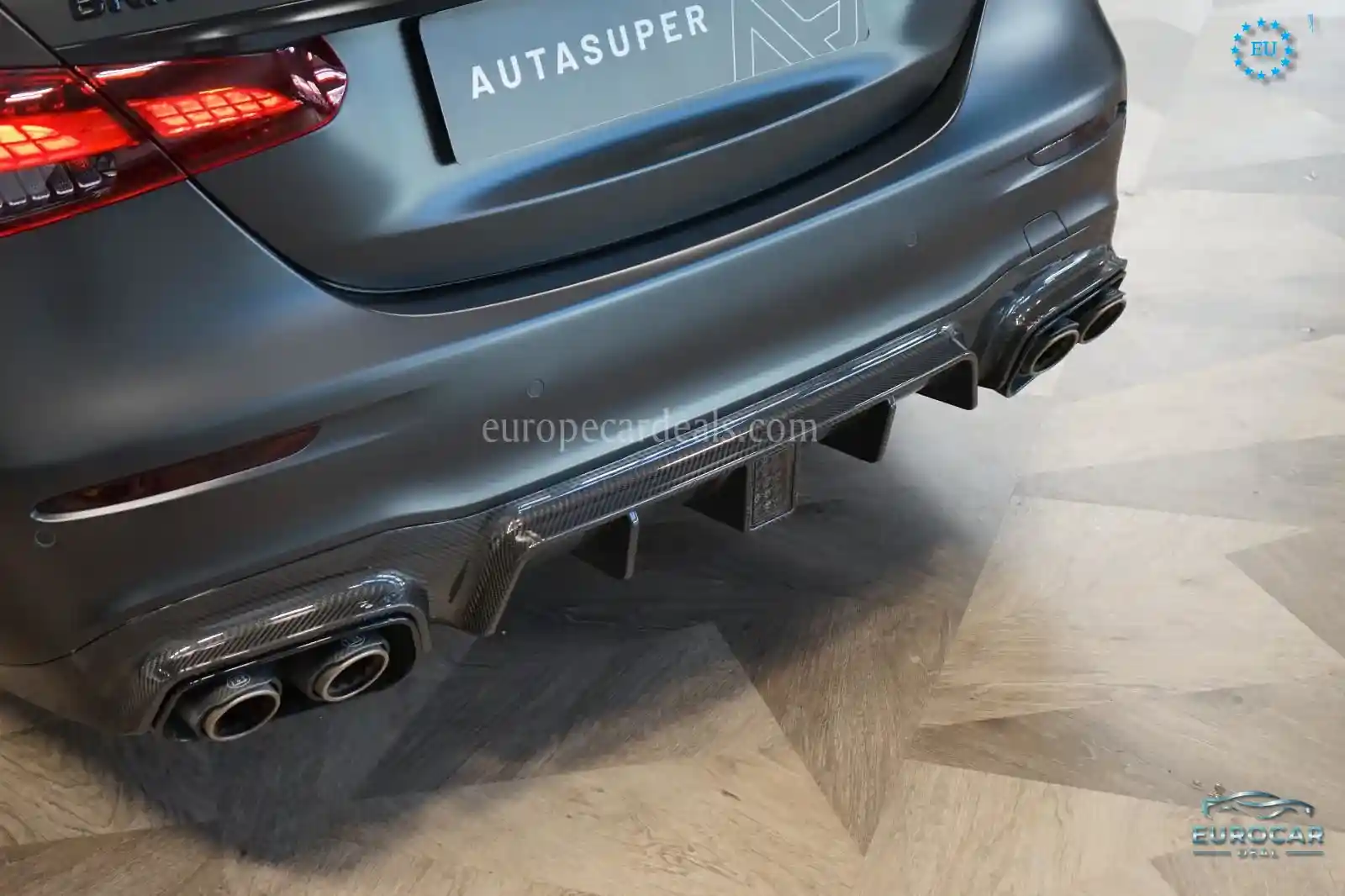 Mercedes-Benz E 63 AMG