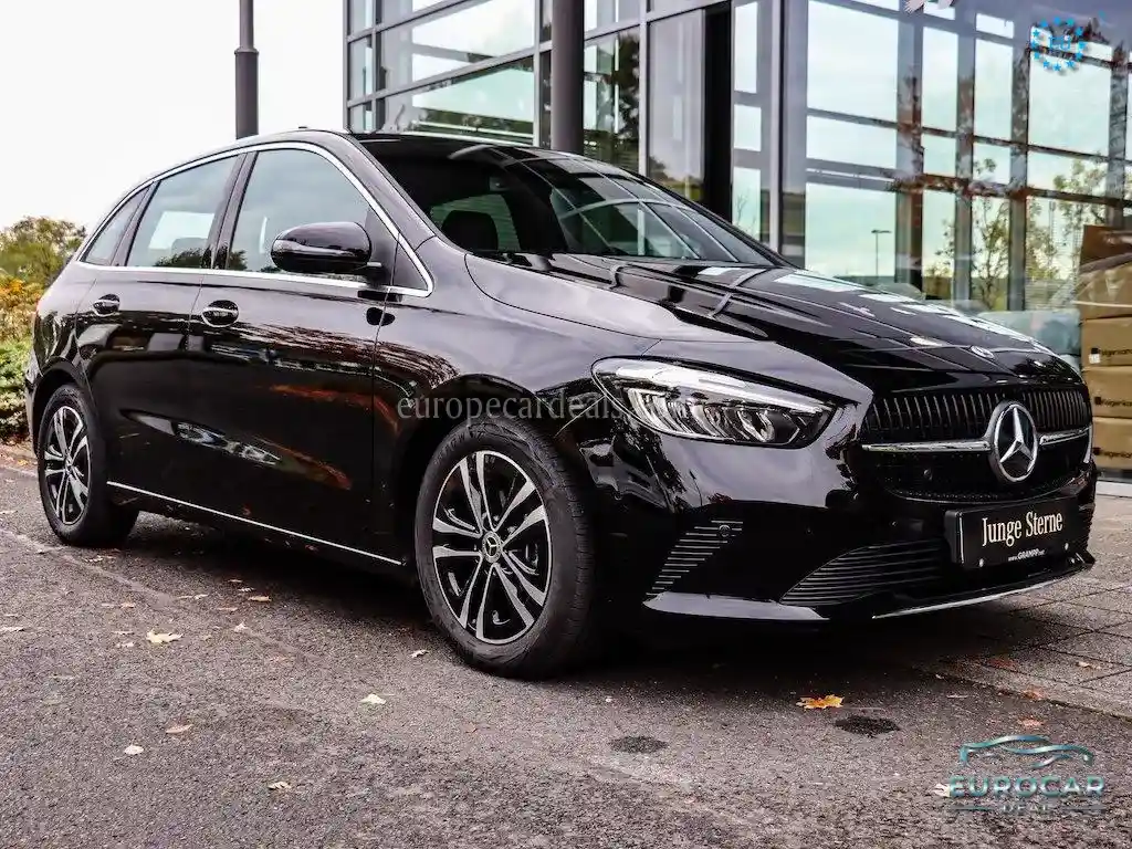 Mercedes-Benz B 180