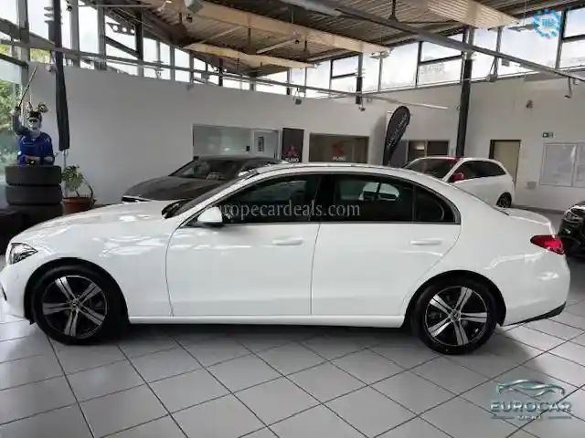 Mercedes-Benz C 200