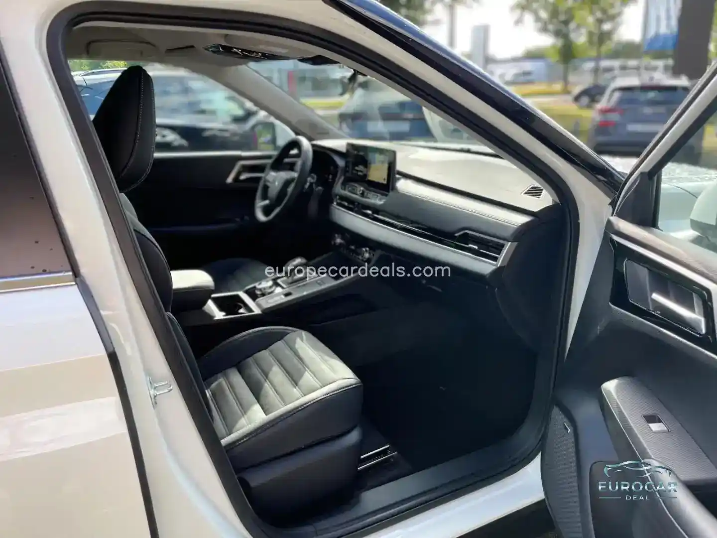 Mitsubishi Plug-in Hybrid Outlander