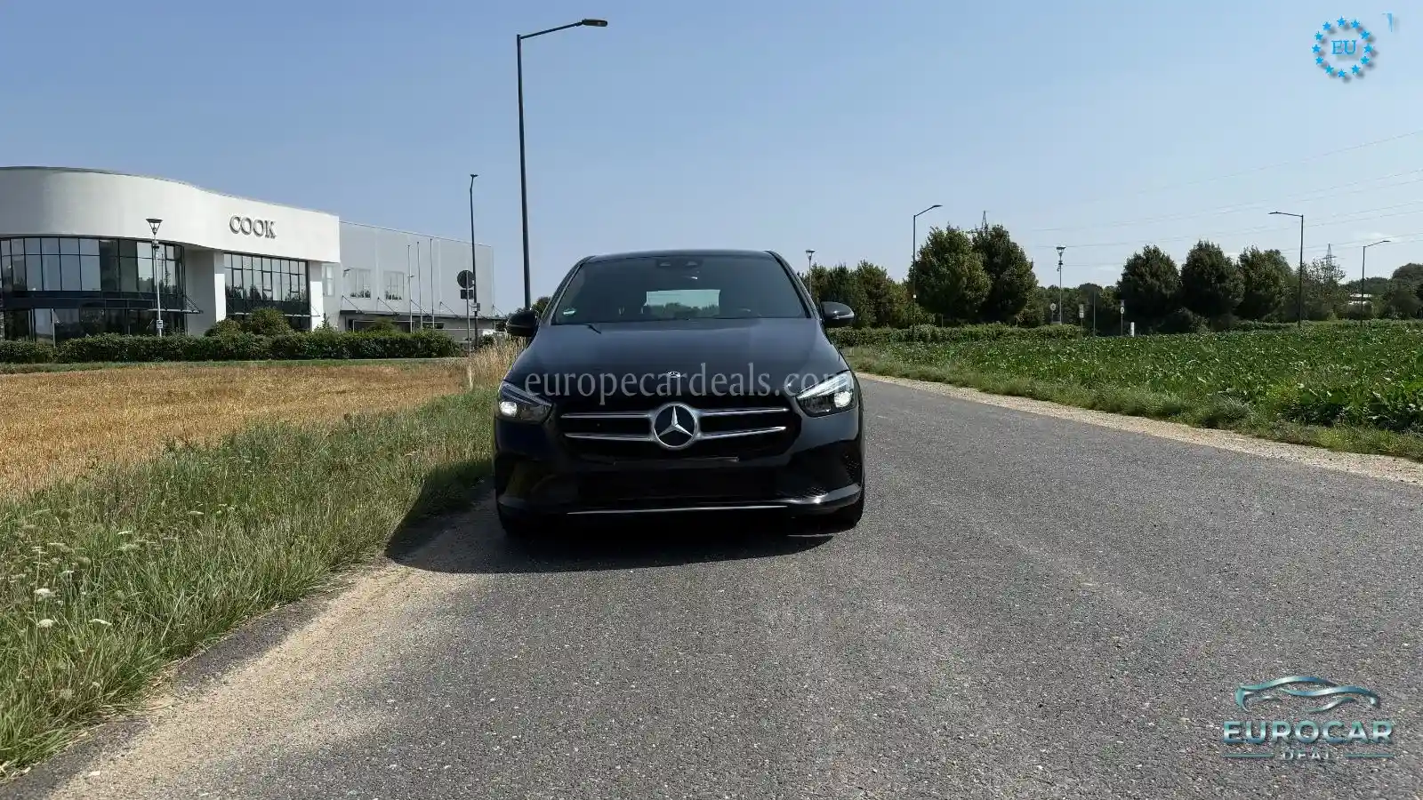Mercedes-Benz B 180