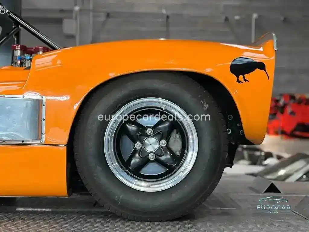 McLaren Elva