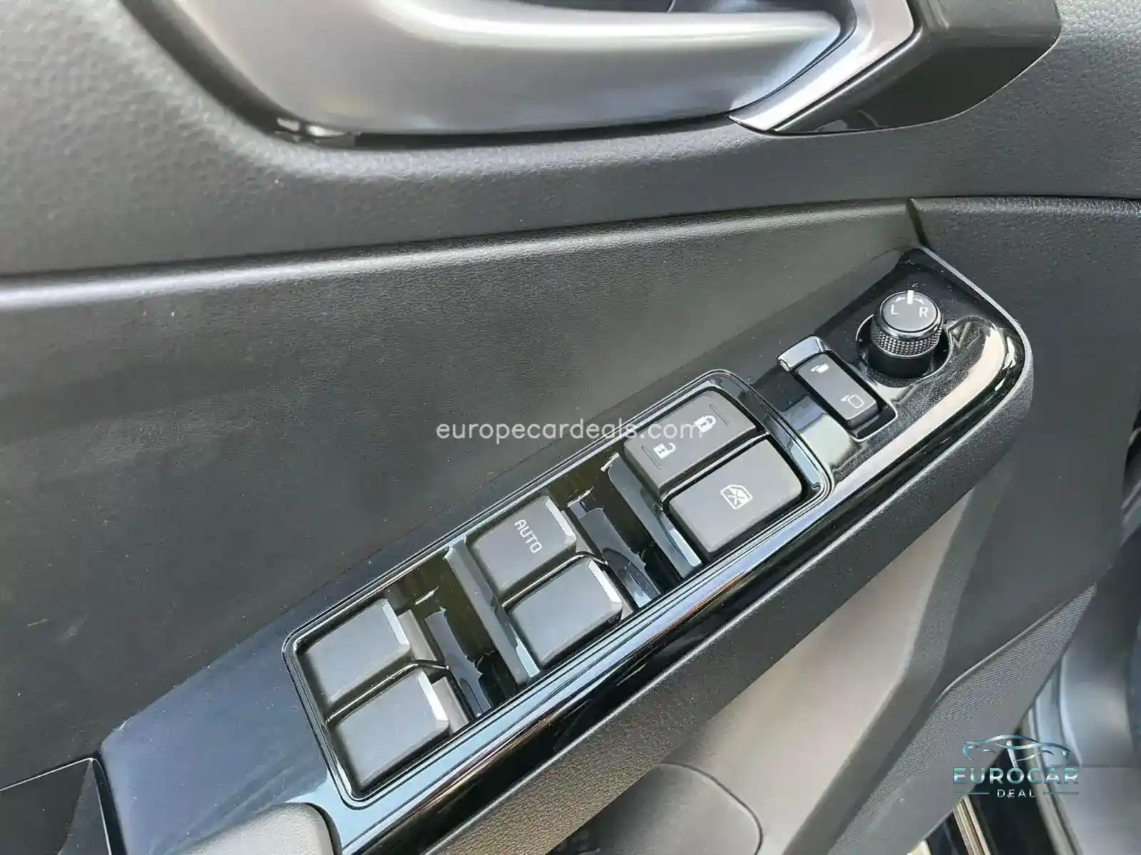 Double Cab V-Cross 4×4 Aut. +AHKfest