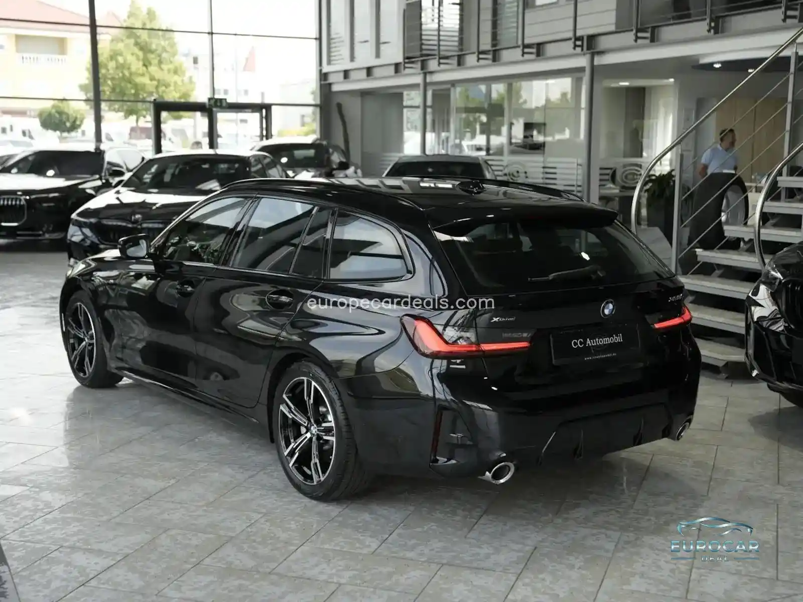 BMW 330