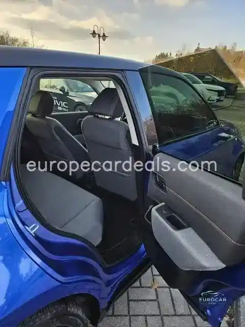 Honda e