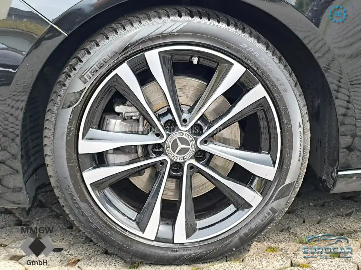Mercedes-Benz B 220