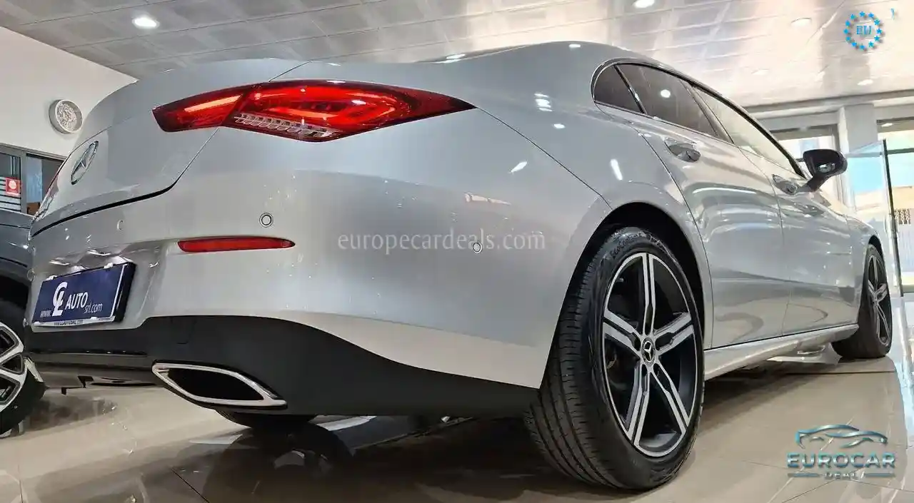 Mercedes-Benz CLA 200