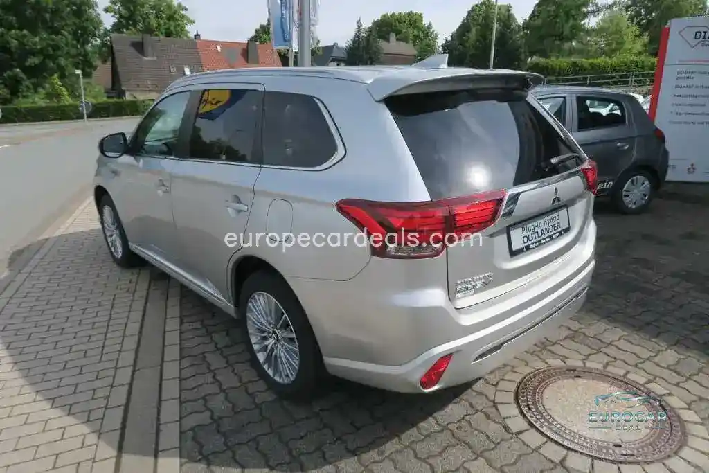 Mitsubishi Plug-in Hybrid Outlander