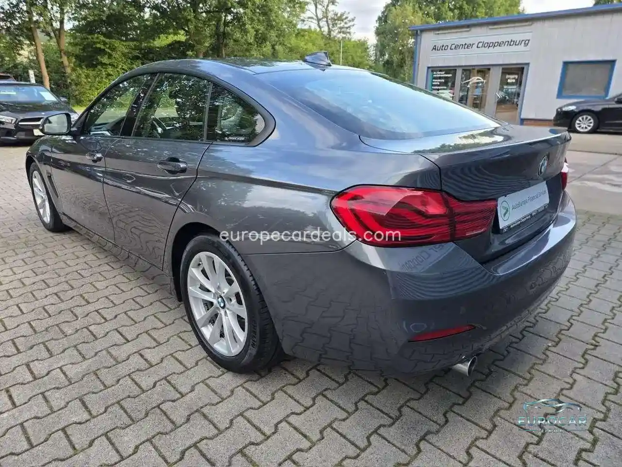 BMW 418