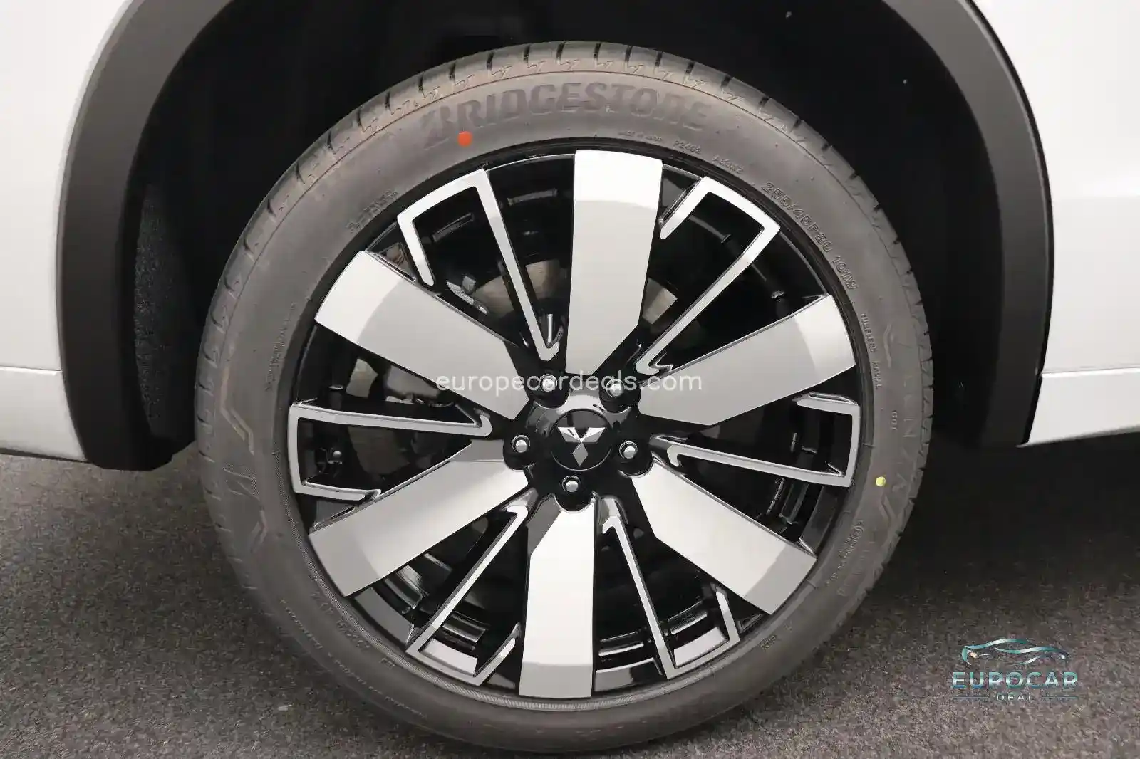 Mitsubishi Plug-in Hybrid Outlander