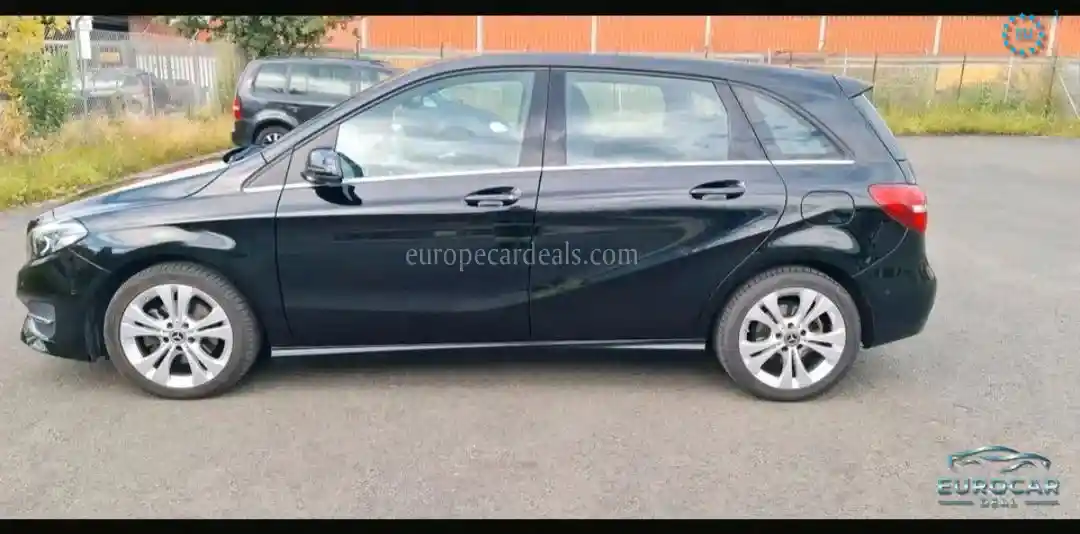 Mercedes-Benz B 200