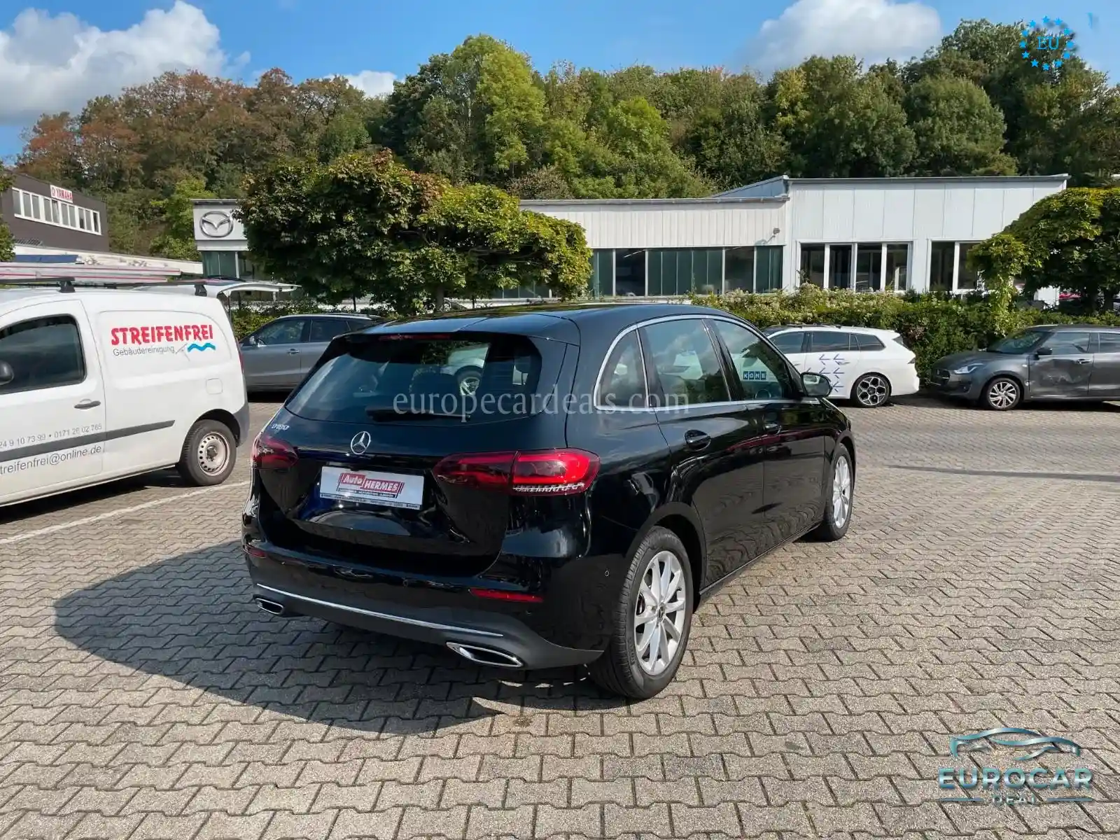 Mercedes-Benz B 180