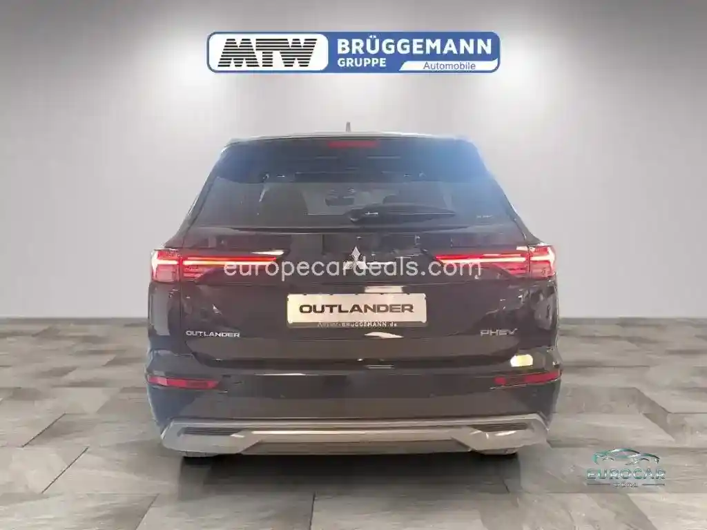 Mitsubishi Plug-in Hybrid Outlander