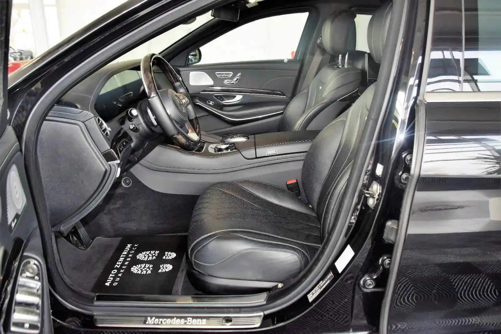 Mercedes-Benz S 600