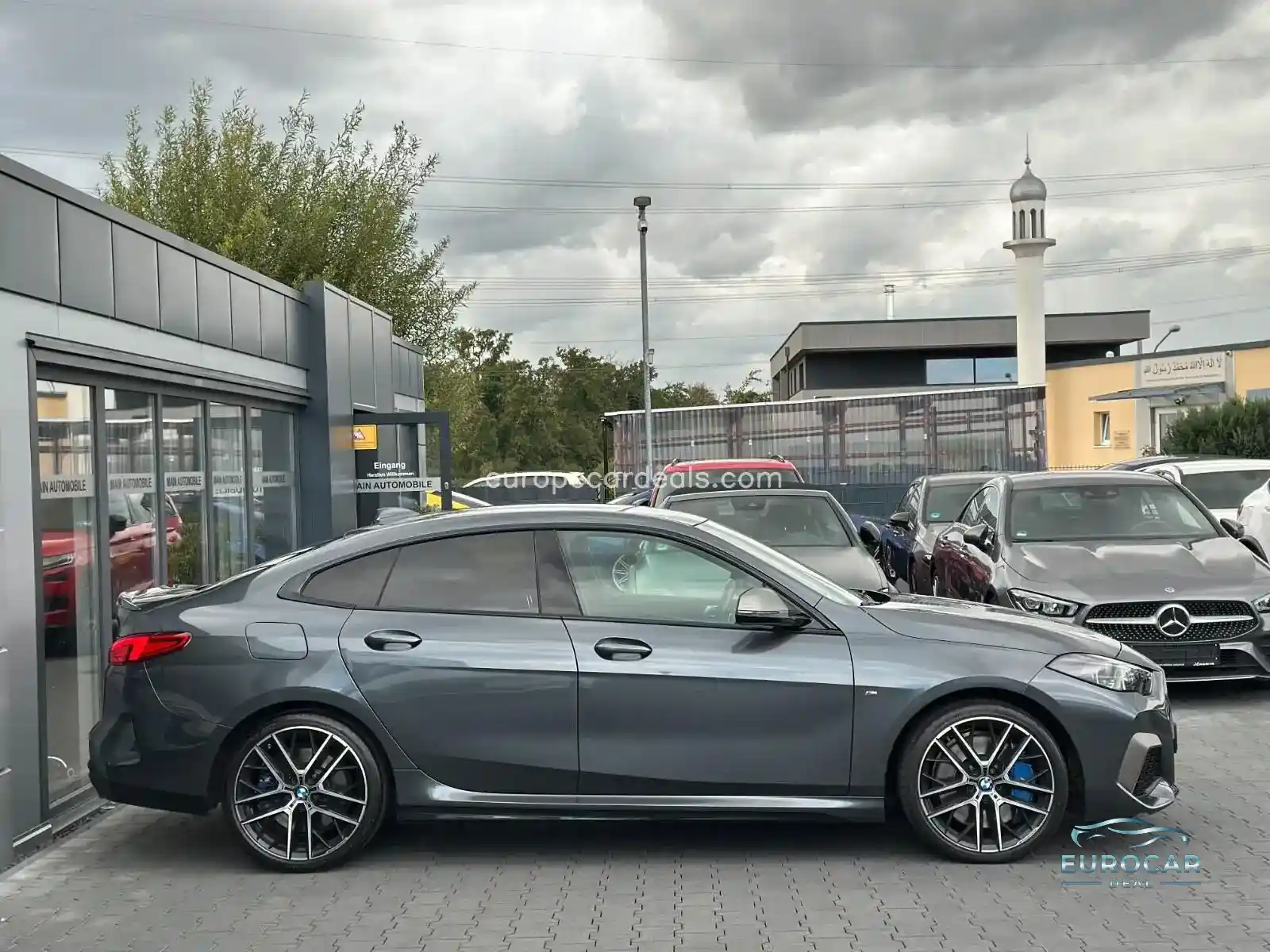 BMW M235