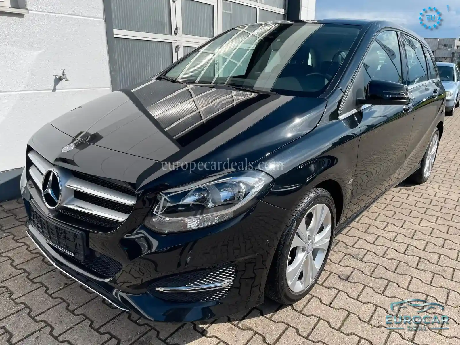 Mercedes-Benz B 180