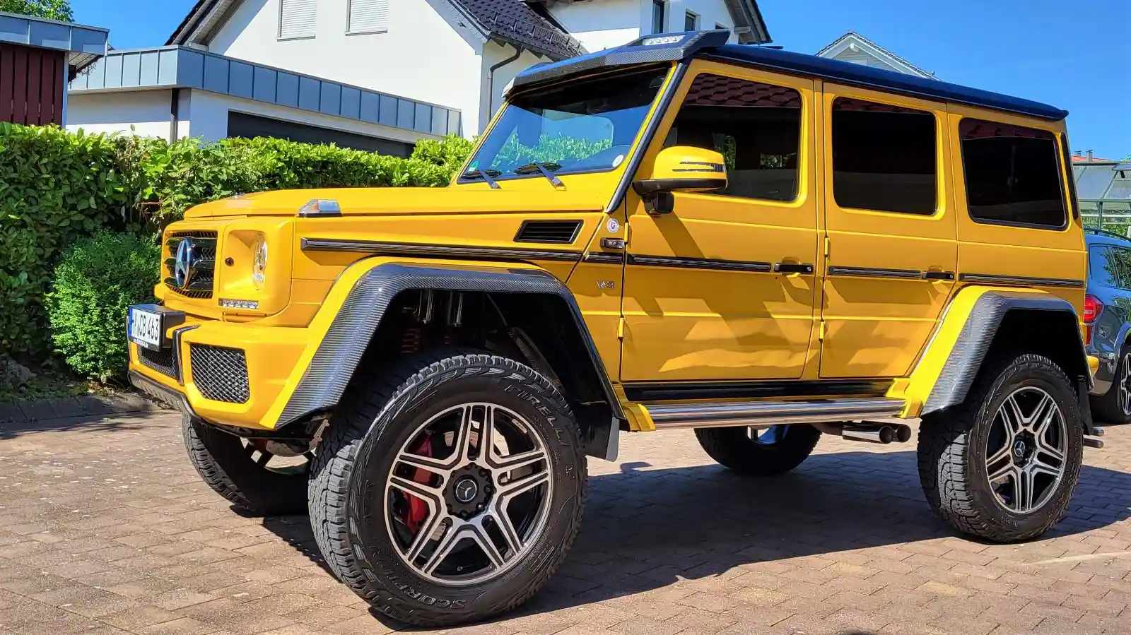 Mercedes-Benz G 500