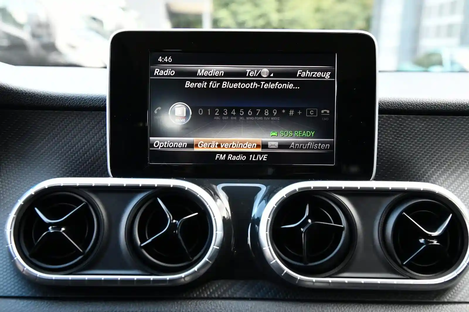 Mercedes-Benz X 220