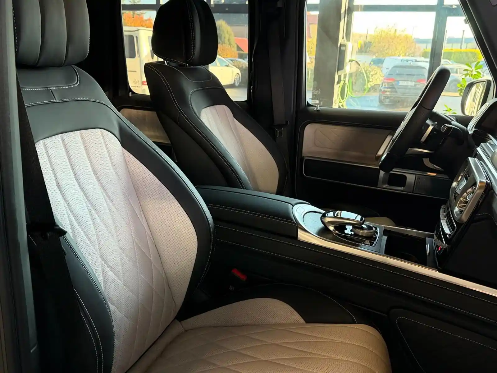 Mercedes-Benz G 500
